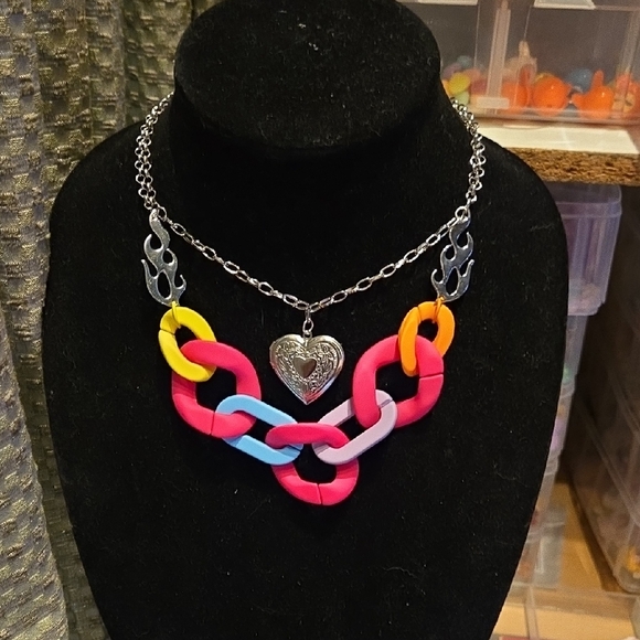 Colorful Chain Necklace with Heart Pendant - Picture 13 of 13
